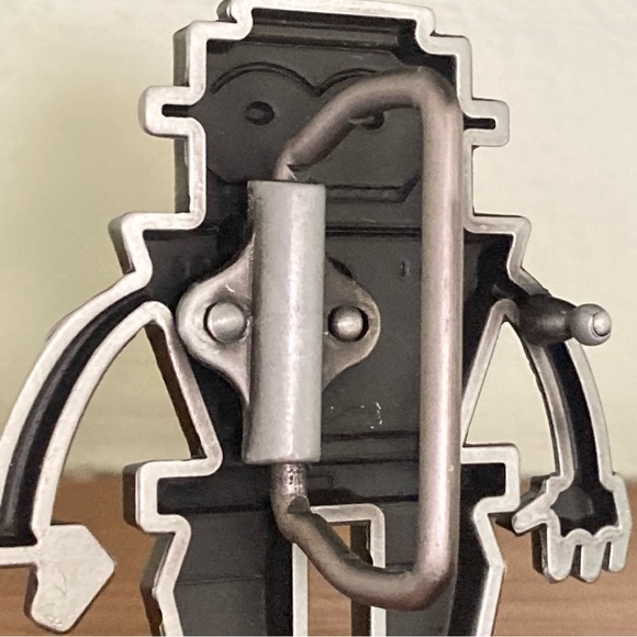 Radical Robot Belt Buckle! - Picture 6 of 8